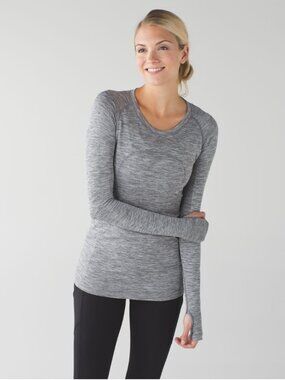 Lululemon Swiftly Tech Long Sleeve Crew in Heathered Slate Grey - Size 4